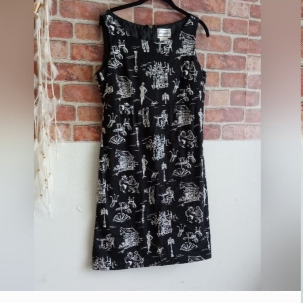 Cute retro looking shift dress